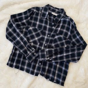 LA HEARTS Distressed Cropped Plaid Top